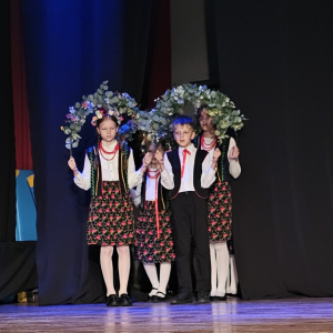 Ludowy Zespół Pieśni i Tańca Powiślaki pod kierunkiem Pani Ewy Gołdy